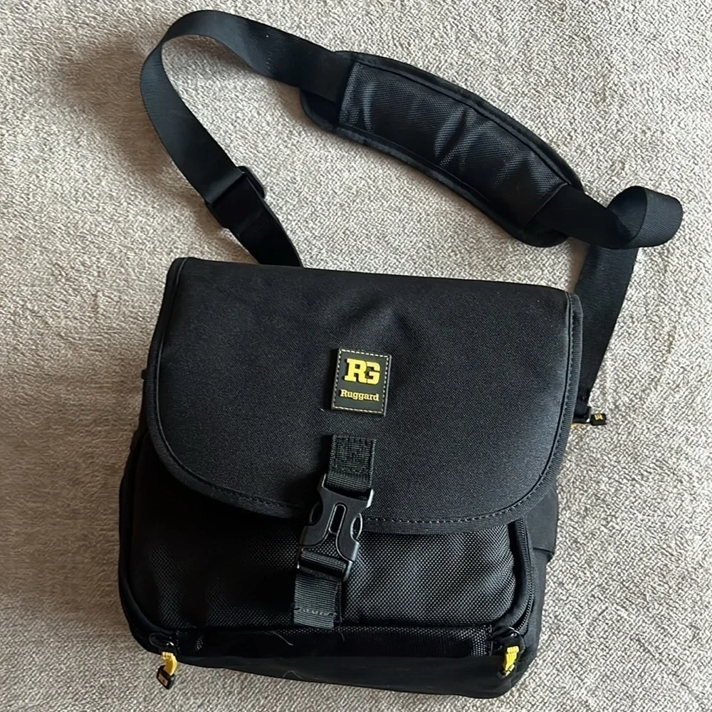 Ruggard Commando DSLR Camera Bag NWOT